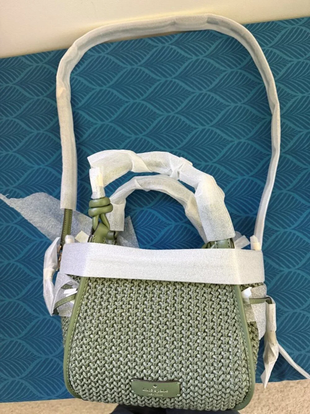 Kate Spade New York Stash Straw Mini Carryall Shoulder Bag, Cedar Stand NWT